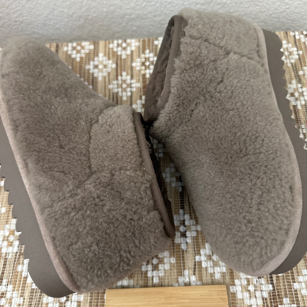 Steve Madden boots